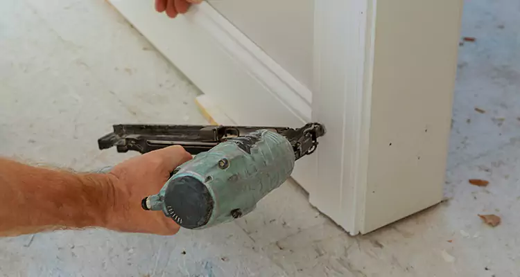 Fix Garage Door Panel in Jasmine Estates, FL