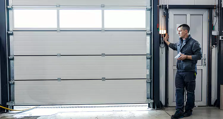 Our Garage Door Repair Services in Jasmine Estates, FL