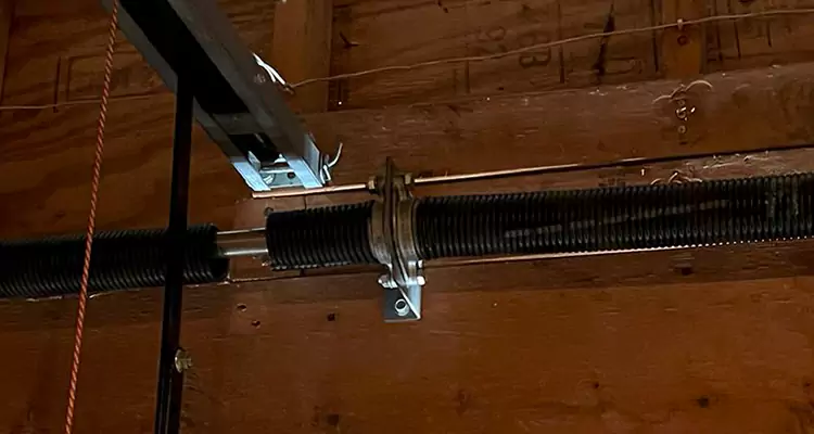 Garage Door Lift Cable Replacement in Jasmine Estates, FL