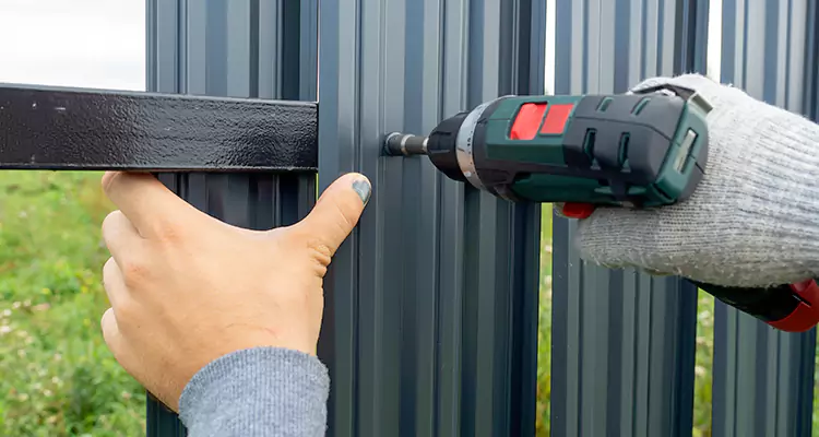 Metal Gate Repair in Jasmine Estates, FL