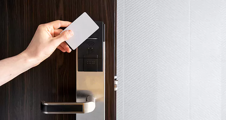 Why Choose Us for Hotel Keycard Lock Repair in Jasmine Estates, FL?