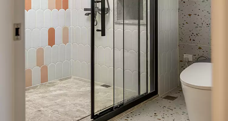 Sliding Shower Door Repair in Jasmine Estates, FL