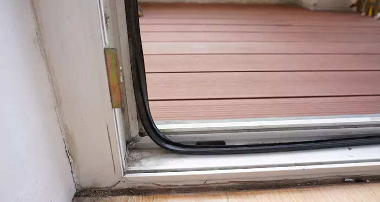 Why Choose Us for Leaking Sliding Glass Door Repair in Jasmine Estates, FL?