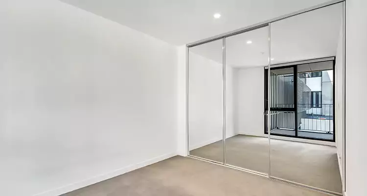 Why Homeowners Choose Us for Sliding Mirror Door Replacement in Jasmine Estates, FL