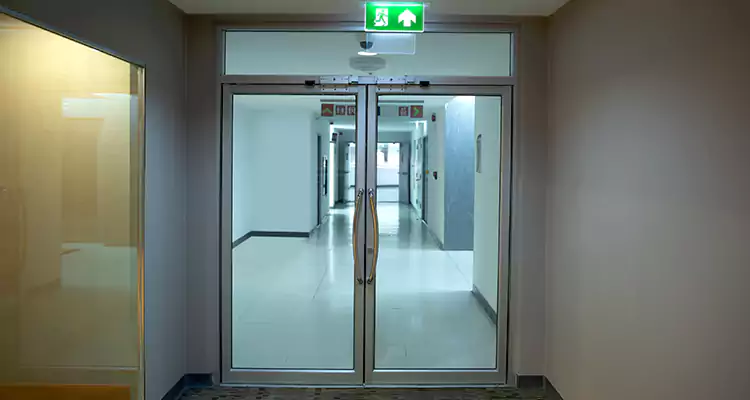 Emergency Glass Door Repair in Jasmine Estates, FL