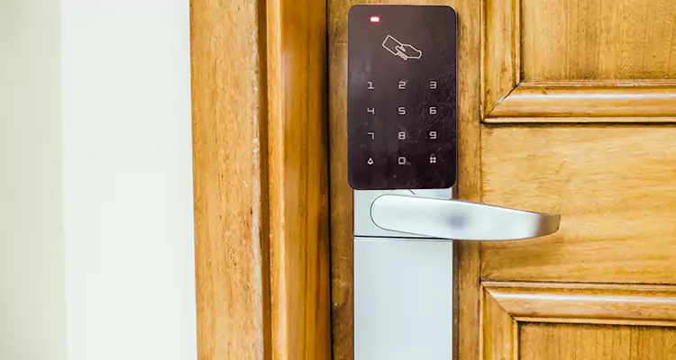 Keyless Hotel Door Locks Repair in Jasmine Estates, FL