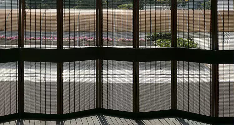 Front Screen Door Repair in Jasmine Estates, FL