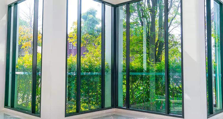 Folding Glass Balcony Door Repair in Jasmine Estates, FL