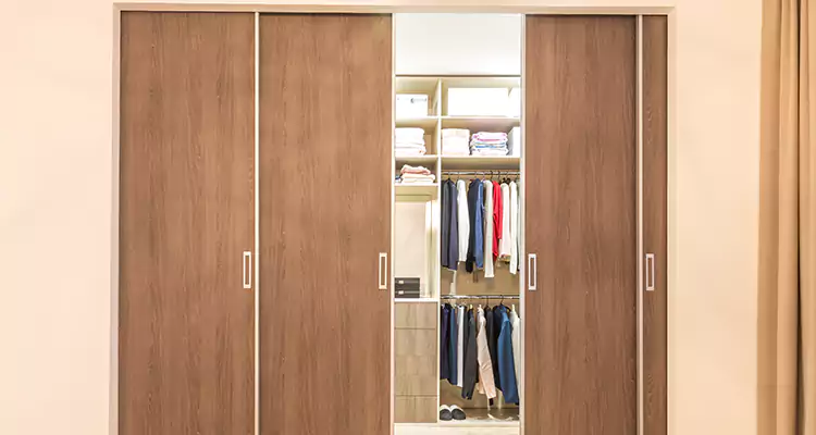 Sliding Closet Wardrobe Repairs in Jasmine Estates, FL
